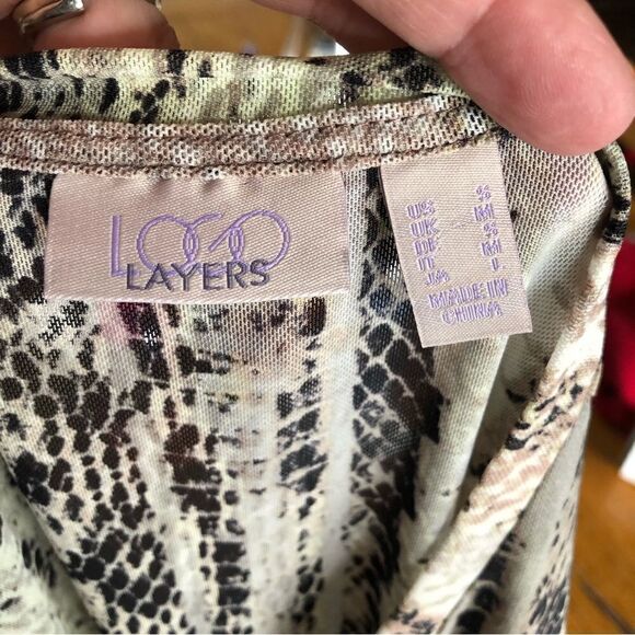 LOGO Layers Lori Goldstein Olive Green Snakeskin Mesh Sheer Long Sleeve Top - S - Picture 8 of 9